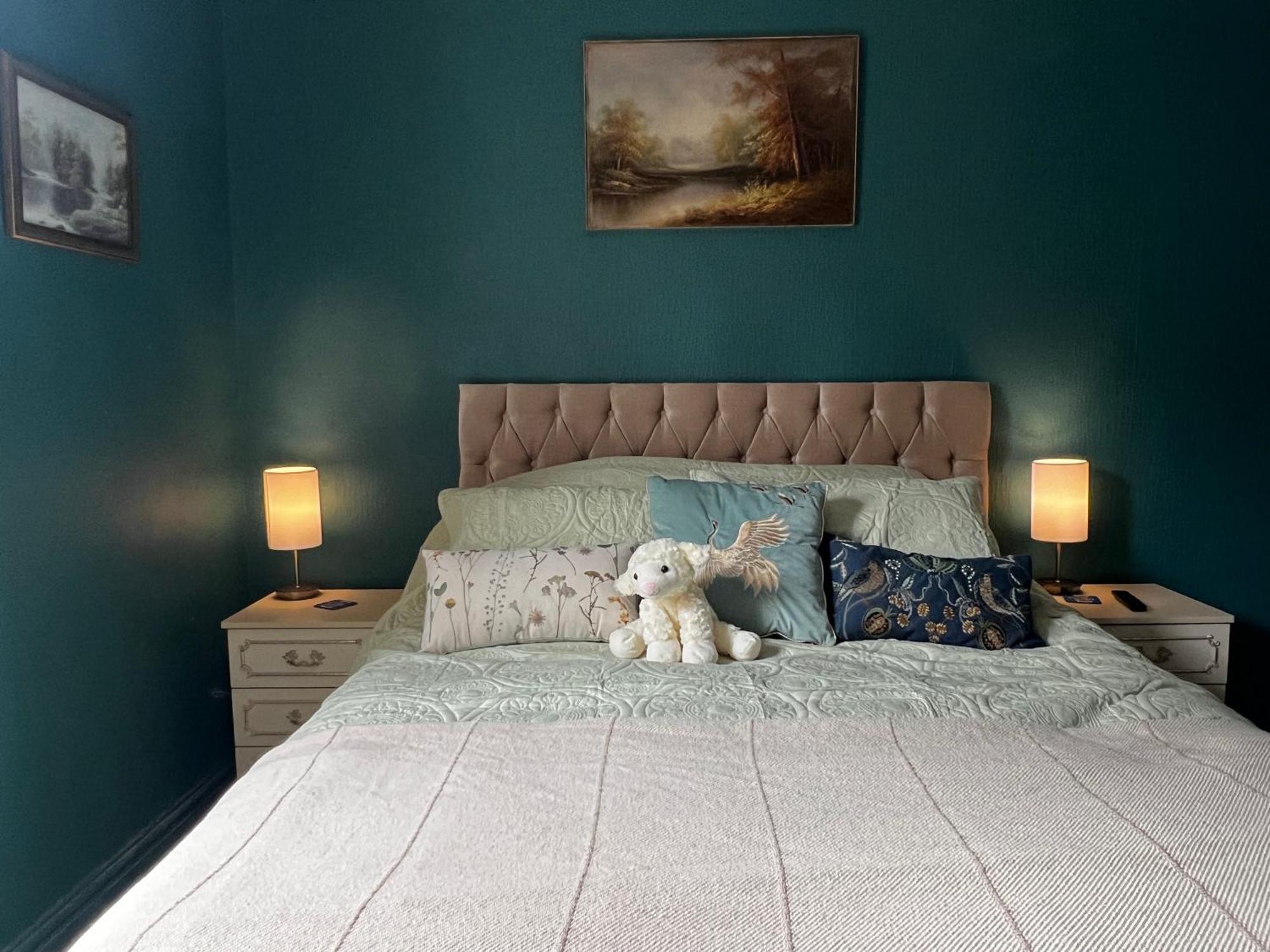 Robin's Hollow: 2bd Near Afc Wrexham