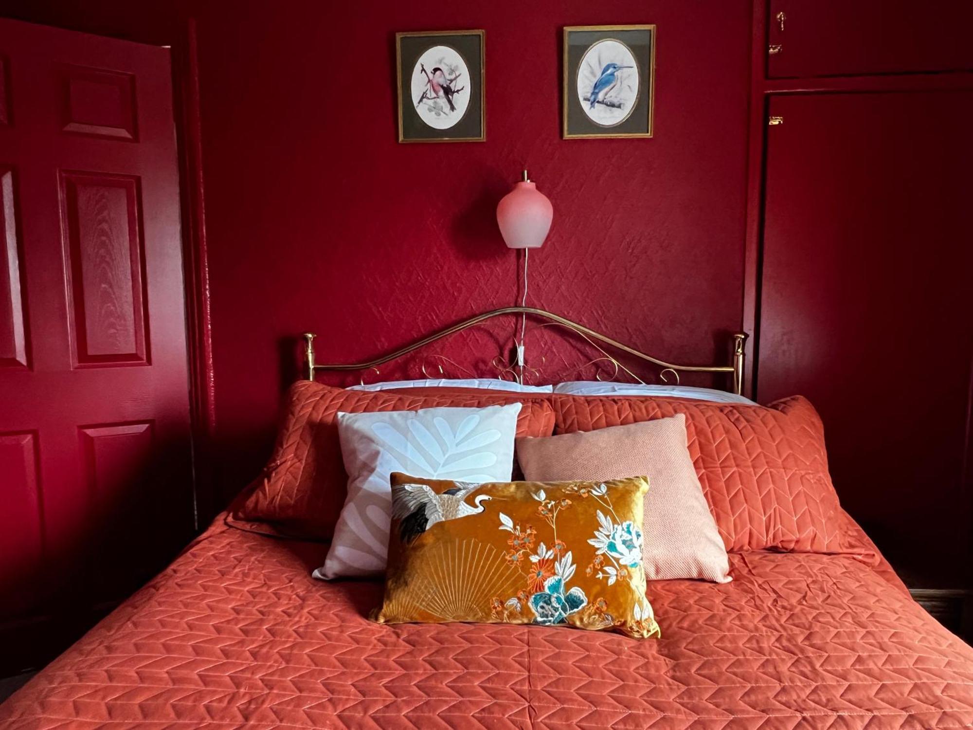 Robin's Hollow: 2bd Near Afc *